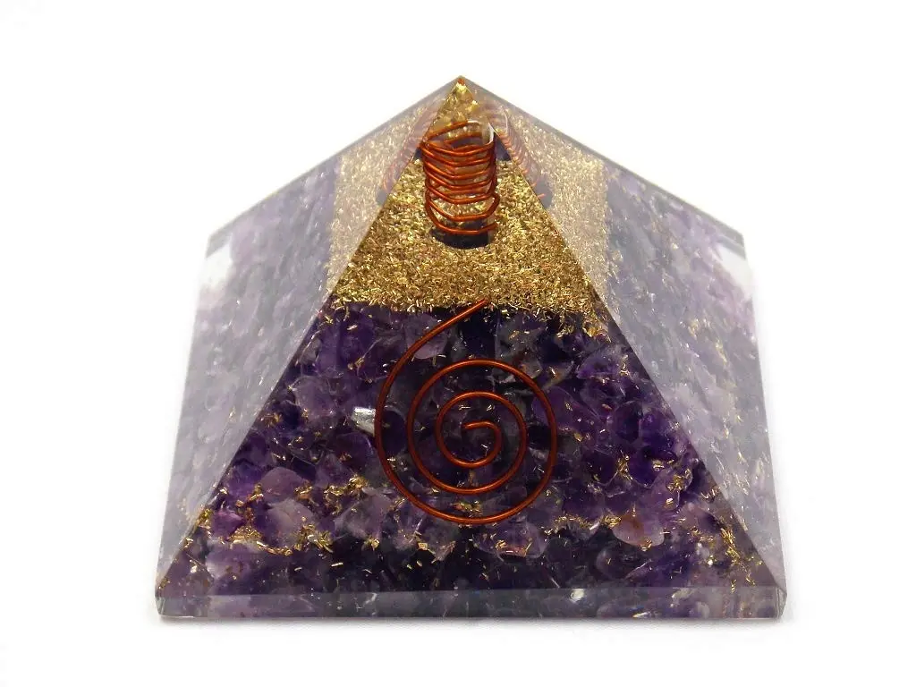Pirâmide de Orgonite com Ametista - Grande - Image 3